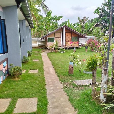 Junjals Backpackers Chalet Bohol Екстериор снимка