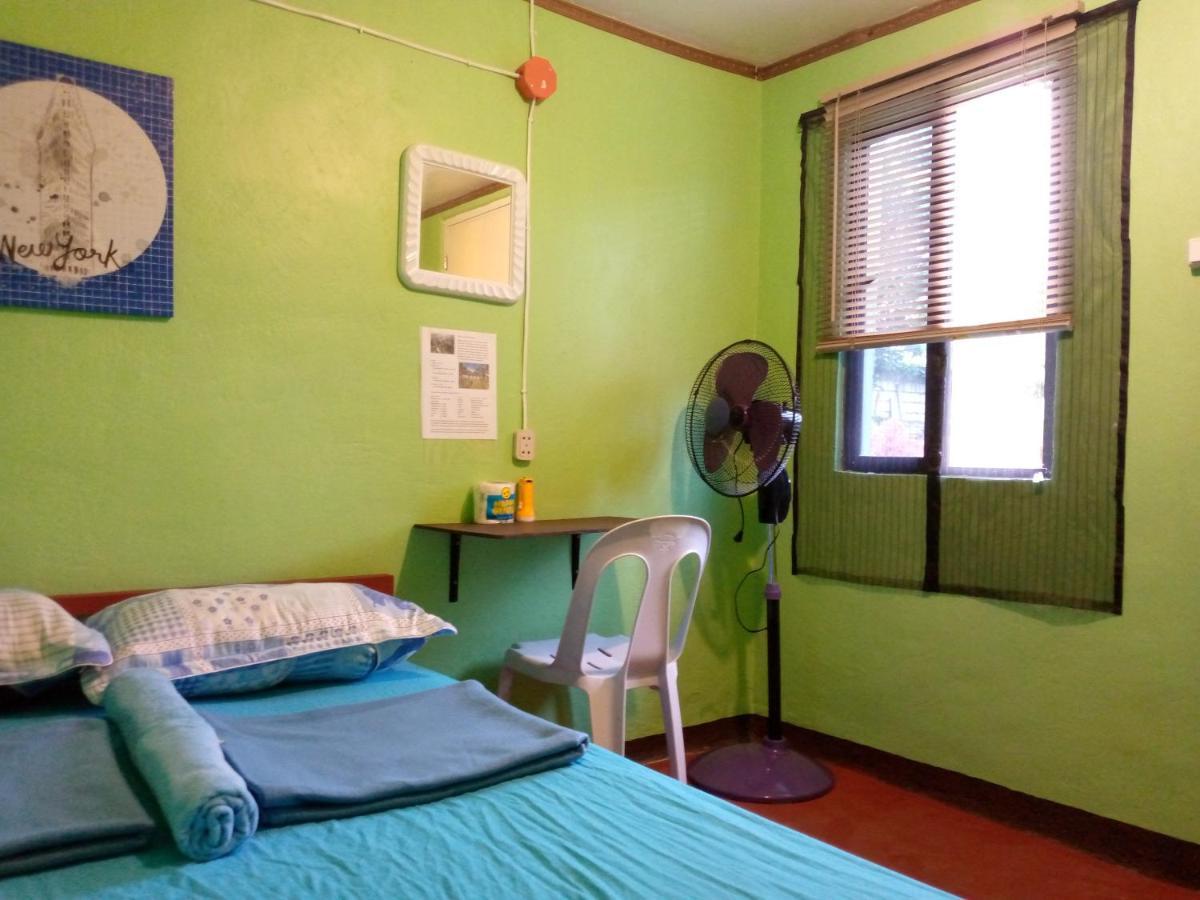 Junjals Backpackers Chalet Bohol Екстериор снимка