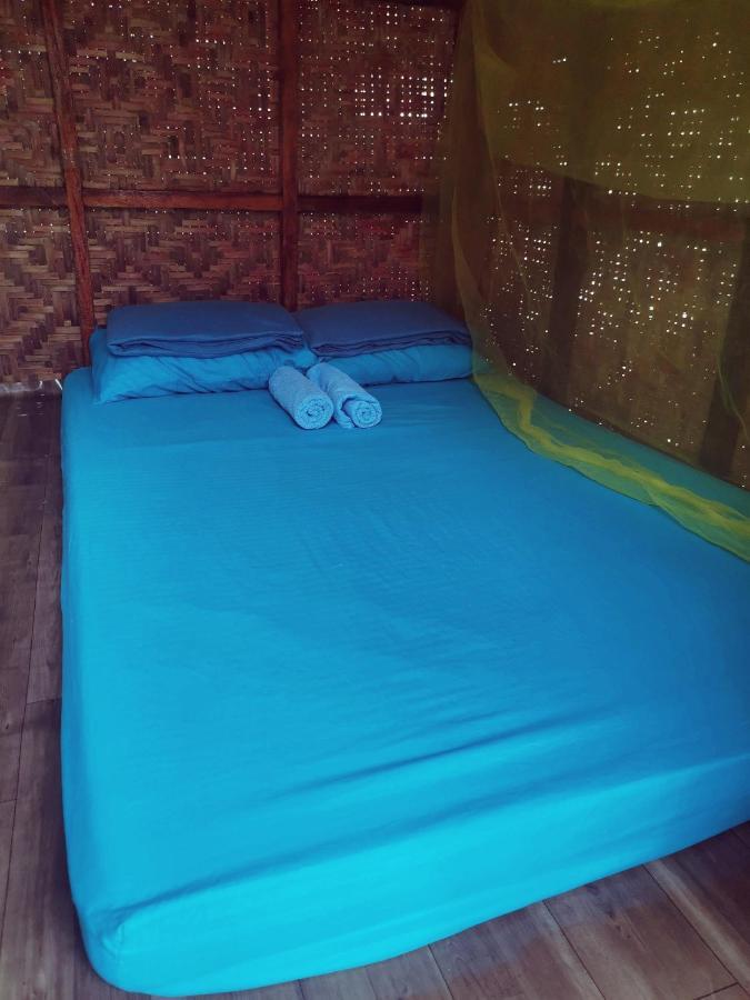Junjals Backpackers Chalet Bohol Екстериор снимка