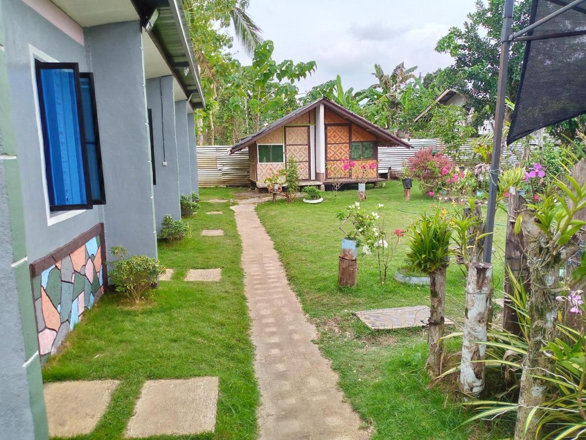 Junjals Backpackers Chalet Bohol Екстериор снимка